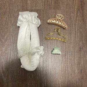 Heartless Satin Hair Curler with Hair clips